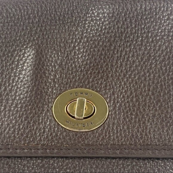Tommy Hilfiger100% Genuine Leather Crossbody Shoulder Mini Bag - Picture 5 of 9